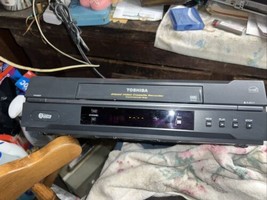 Toshiba W422 Vhs Vcr Works No Remote - £26.26 GBP