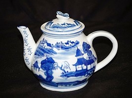 Vintage Style Art Ceramic Asian Scene Cobalt Blue &amp; White Tea Pot Butter... - £23.34 GBP