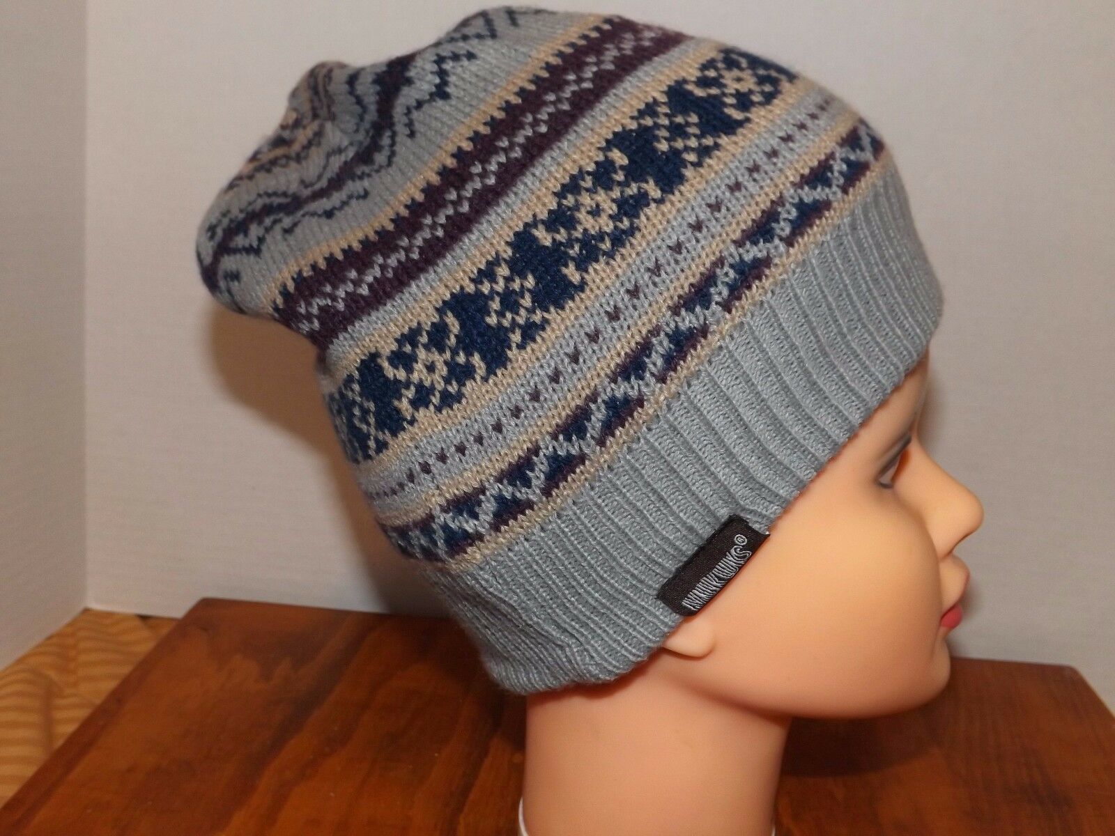 Mukluks Gray knit beanie - $7.49
