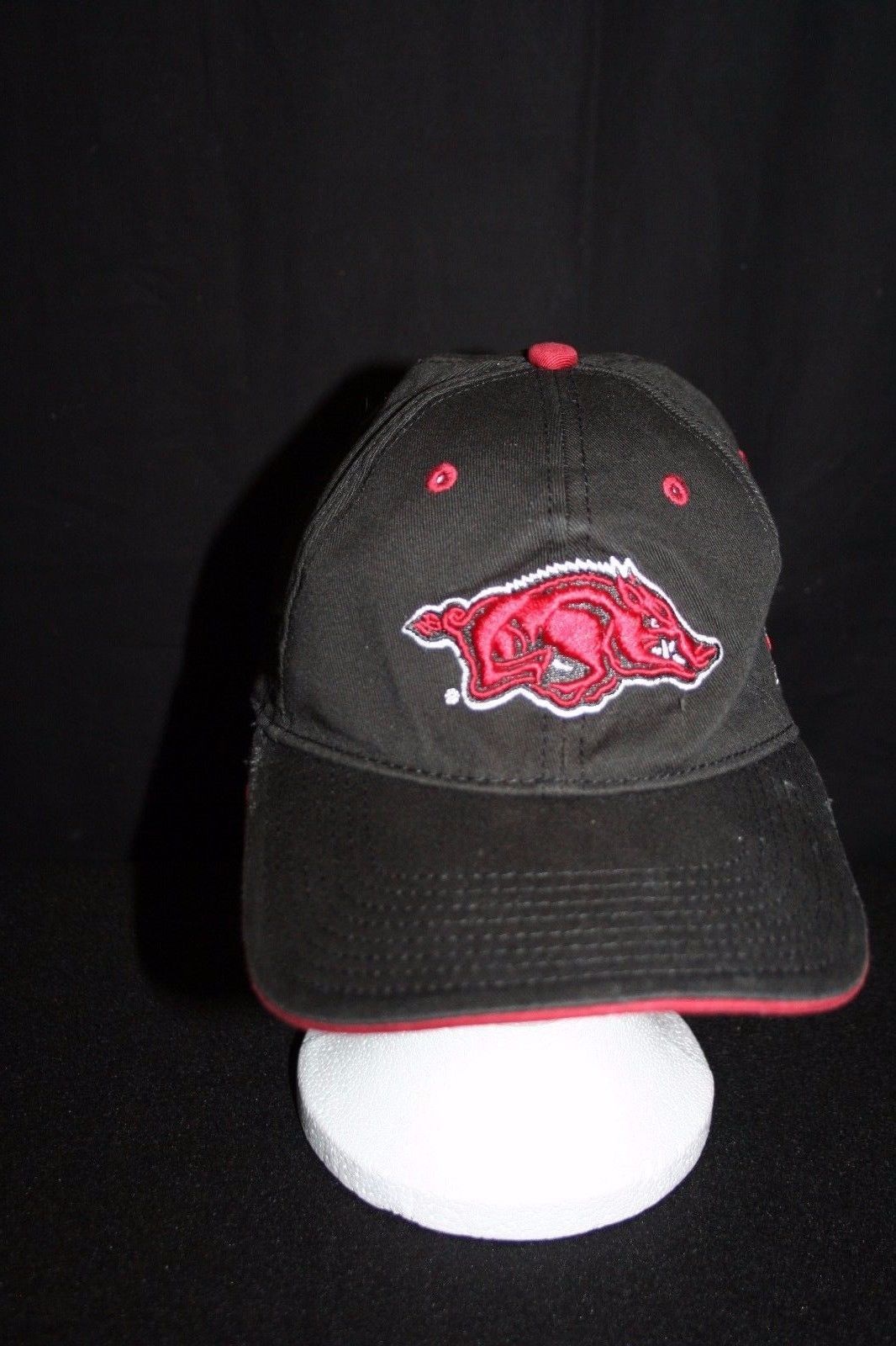Primary image for The Game NCAA Arkansas Razorbacks Mascot Stretch One Size CAP/HAT