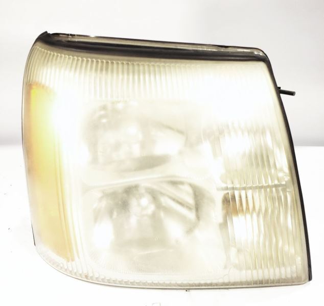 Primary image for Passenger Right Headlight OEM 2002 Cadillac Escalade EXT90 Day Warranty! Fast...