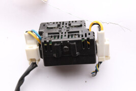 2006-2007 INFINITI M35 M45 CHASSIS ECM NOISE SUPPRESSION COIL MODULE V339 image 3