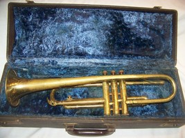 VINTAGE AMERICAN TRIUMPH HARRY PEDDLER &amp; SONS TRUMPET ELKHARDT IN - $54.44