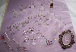 Lot Of 36 Vintage Clear W/Gold Trim Spun Glass Ornaments Trees, Angels, Baskets - £44.67 GBP
