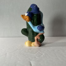 Looney Tunes Road Runner Cactus Salt Shaker - $111.65 MXN