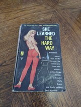 BOOK SHE LEARNED THE HARD WAY by SCOTT STONE 1955 SLEAZE PAPERBACK - £14.82 GBP
