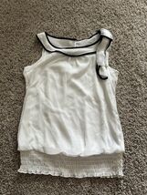 BCX Womens Smocked Wasit Top Sleeveless Key Hole Back Size Small White/B... - $145.98 MXN