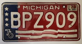 1976 78 MICHIGAN LICENSE PLATE BPZ909 FLAG BICENTENNIAL RED WHITE BLUE V... - $20.34