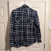 Wrangler men's size large blue and white flannel long sleeve shirt - $19.79