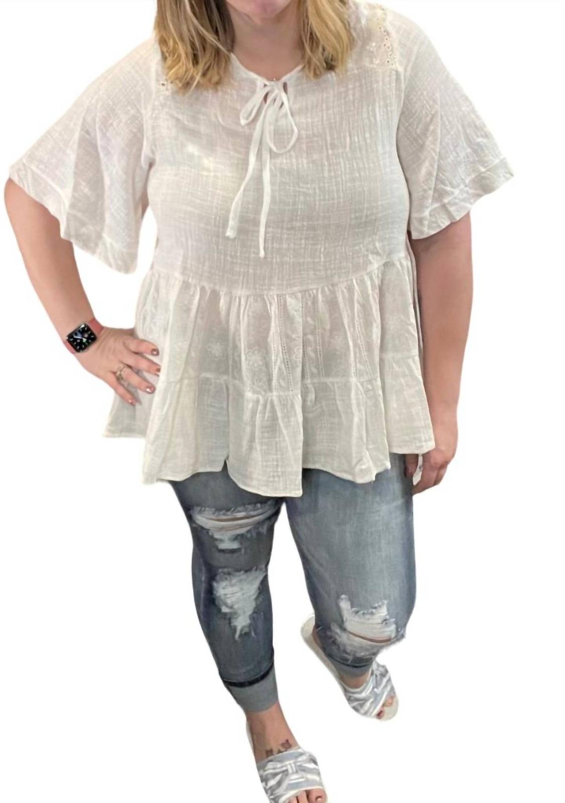 Easel vintage wing sleeve top White - $31.00