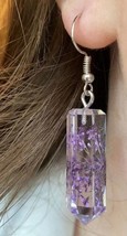 Geo-Shaped Resin Lavender Flower Earrings - £6.59 GBP