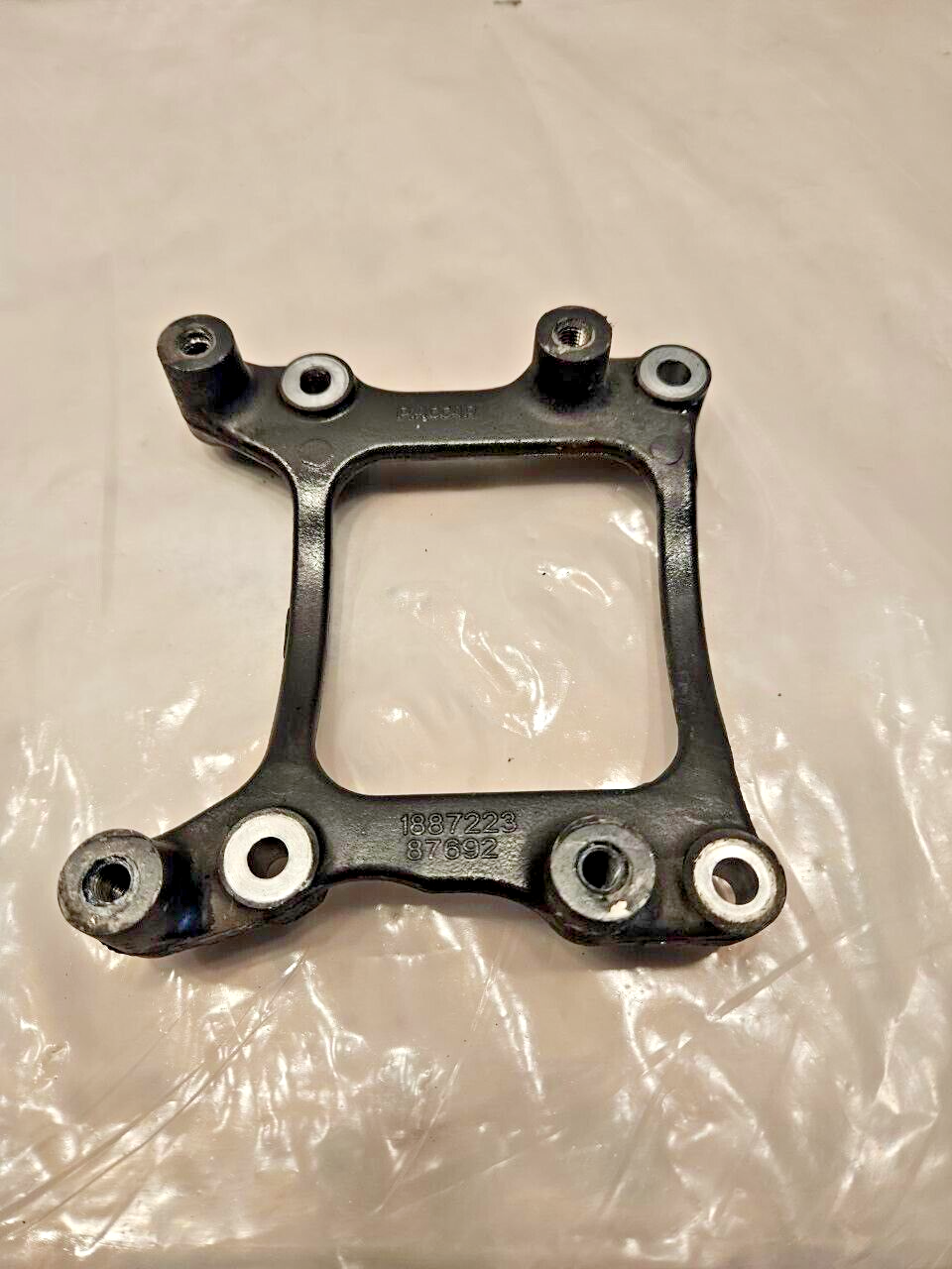 EPA 10/13 2015 Paccar MX-13 Diesel Engine alternator support bracket 188... - $125.88