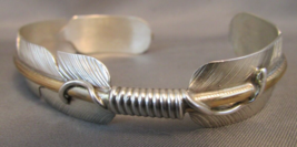 VINTAGE 12K-Sterling Silver Feather Cuff Bracelet Navajo Signed ETSITTY 16.5g - £156.59 GBP