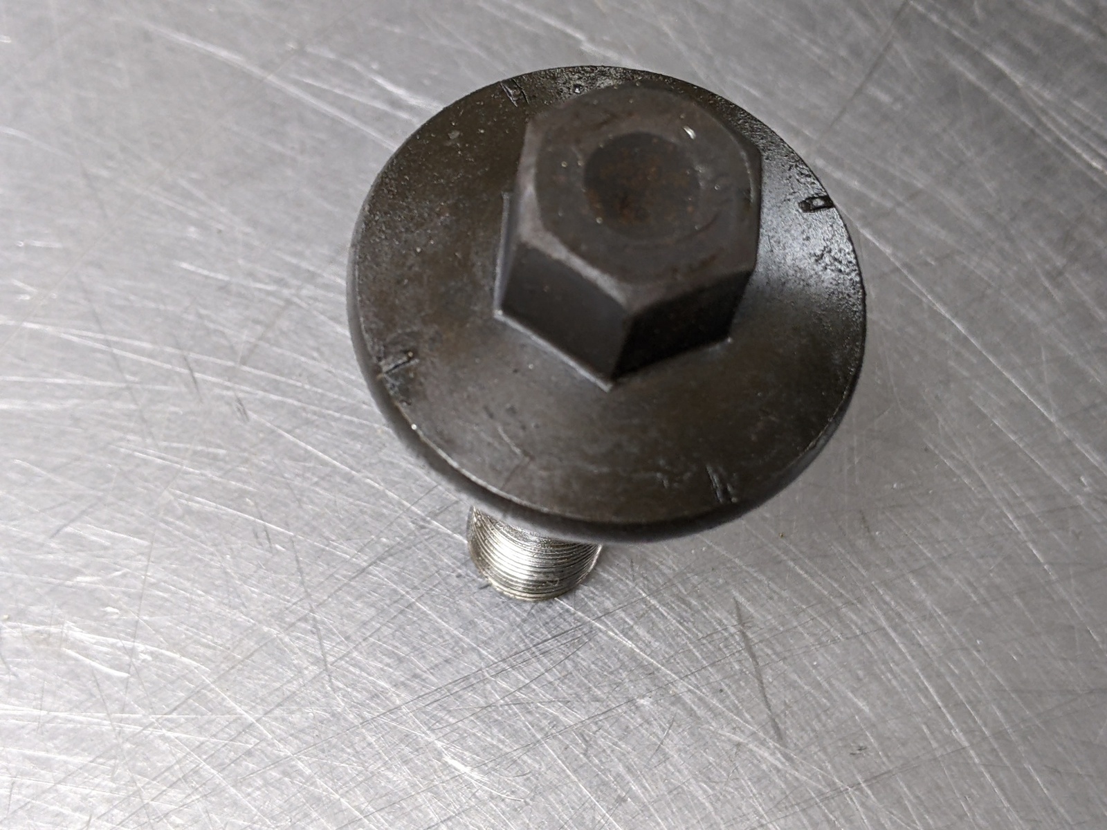 Crankshaft Bolt For 15-16 Nissan Murano  3.5 123033WS1A 4wd - $19.75