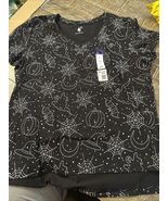 Woman&#39;s  Black &amp; White Halloween V-neck Top LARGE New Webs, Hats, Ghost,... - €10,09 EUR