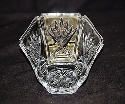 Old Vintage Elegant 24% Lead Crystal Glass Fan Design Pattern Hexagon Bowl USA - £27.68 GBP