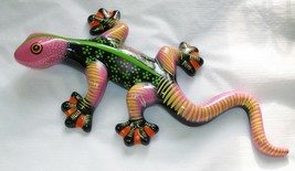 Ceramic Lizard Gecko Decorative Wall Art Decor Magenta Lime Stripe V3 - £13.68 GBP