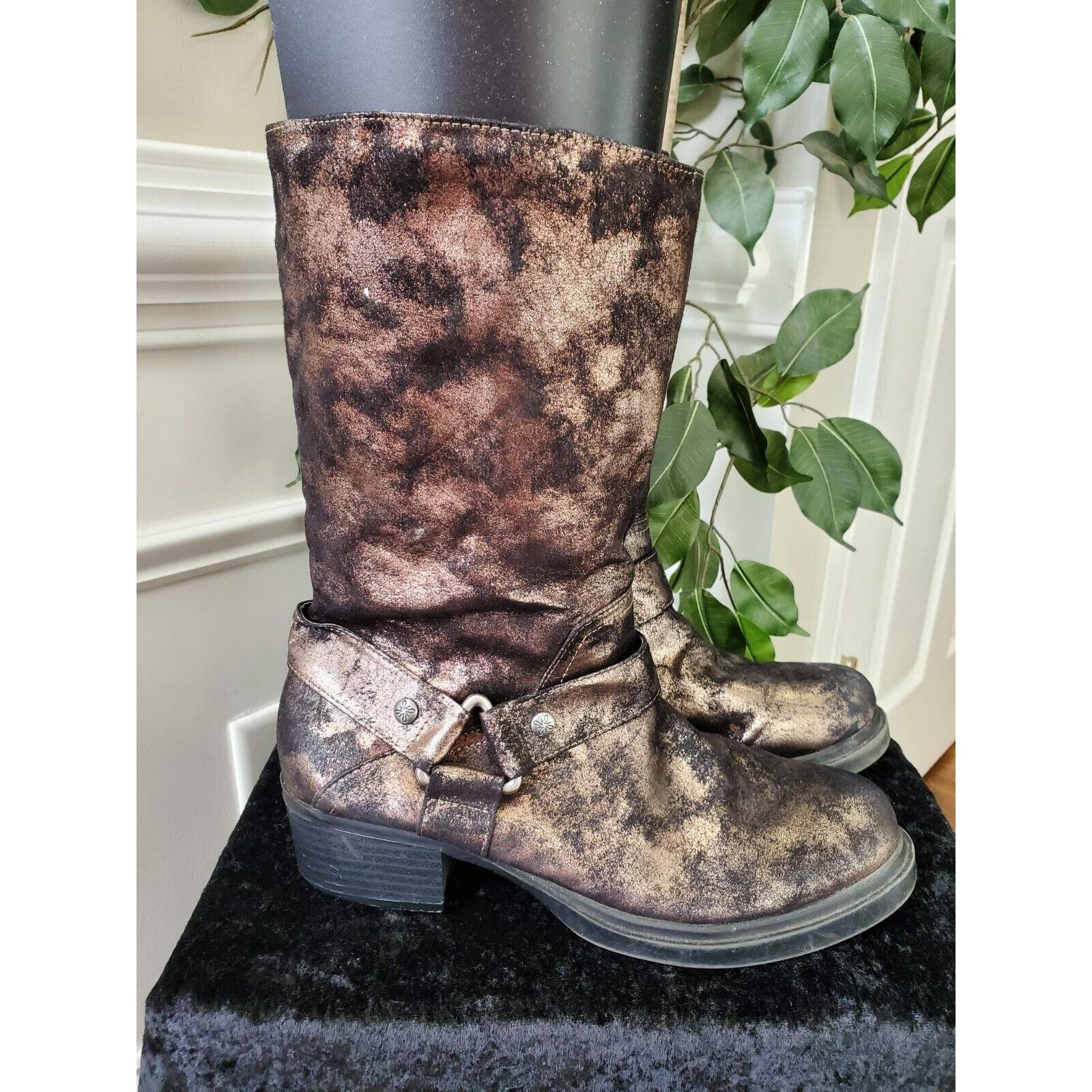Simply Vera Wang Women Metallic Leather and 44 similar items Simply Vera Wang Women Metallic Leather and 44 similar items