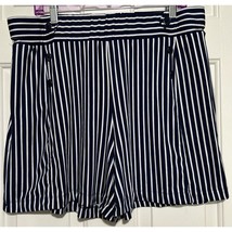 Robert Louis Women&#39;s Blue White Striped Dress Shorts Elastic Waist Size 3X - $25.60 CAD