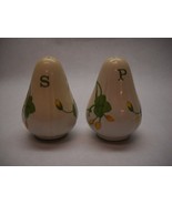 VILLEROY AND BOCH Salt and Pepper SHAKERS Geranium Collection RIBBED Vin... - £62.12 GBP
