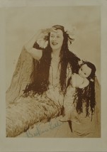 BEATRICE LILLIE SIGNED PHOTO - At Home And Abroad - Ziegfeld Follies  w/COA - $119.00