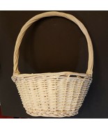 White Wicker Basket VTG 13 x 9.5&quot; Round with Handle Fruit Egg Gathering ... - £12.45 GBP