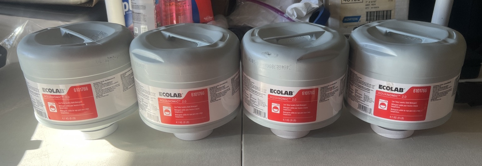 4 Bottles Ecolab 6101766 Aquanomic 2.0 Low-Temp Laundry Solid Detergent ... - $273.24
