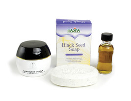 New Women&#39;s Black Seed Beauty Collection - £16.33 GBP