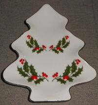 Fine Porcelain CHRISTMAS HOLLY PATTERN Tree Shaped NUT DISH - $11.87