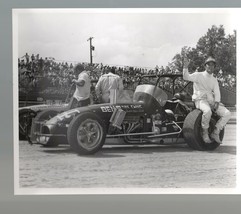 Bill Vukovich-DuQuoin State Fairgrounds Racetrack-B&amp;W-8x10-Still - $30.56