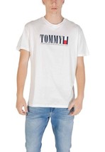 Tommy Hilfiger Jeans Men T-Shirt Beige Designer Logo Tee 2025 Collection - $52.04 CAD