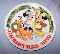 7 Disney Christmas Plates-1979 to 1990s-8 1/2 inches-1st Edition on Up - £73.30 GBP