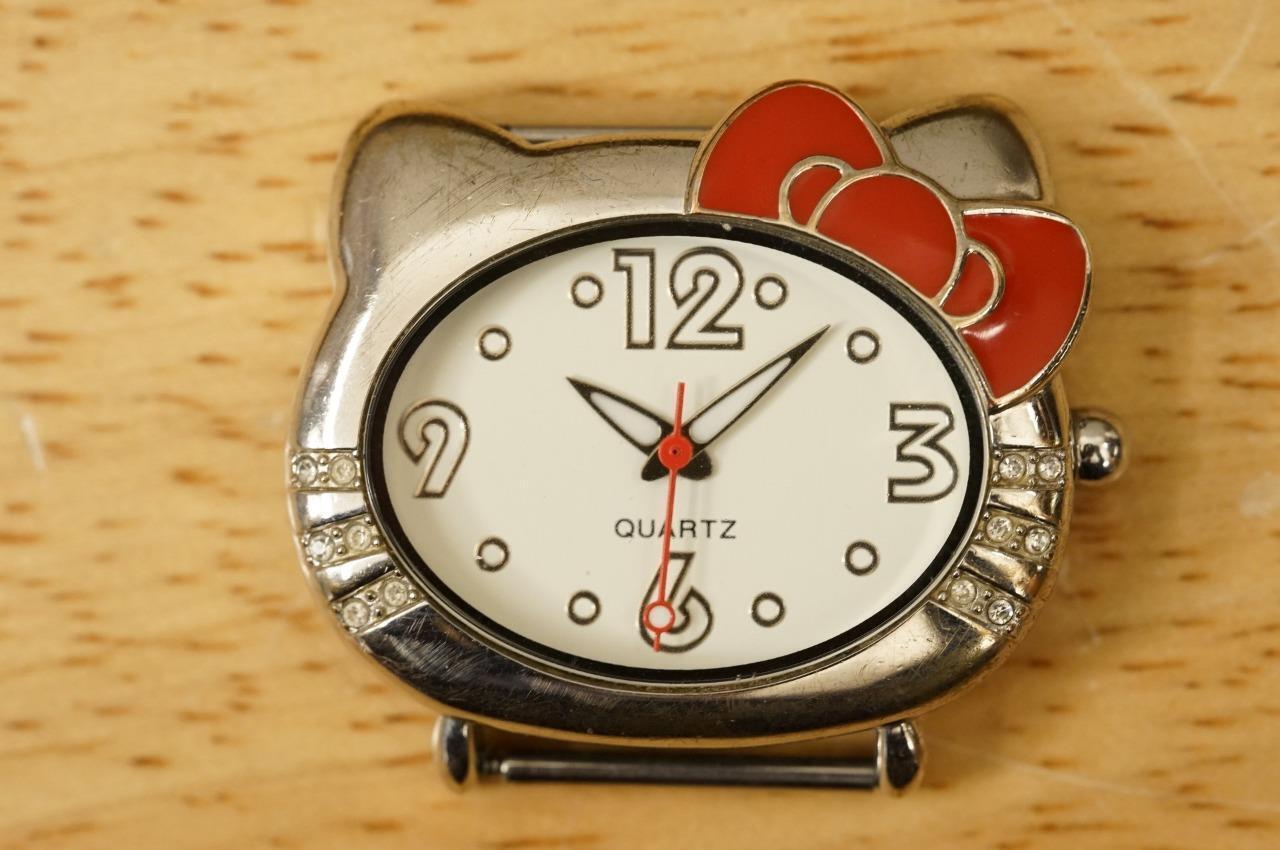 Modern Costume Jewelry Silver Tone Metal Red Enamel HELLO KITTY Cat Watch Face - $14.79