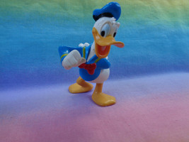 Disney Classic Donald Duck Mini PVC Figure or Cake Topper Hand in Back -... - £1.82 GBP