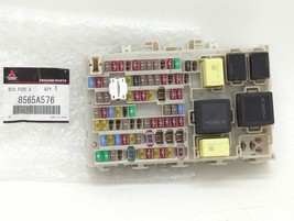 New Genuine OEM Instrument Panel Fuse Box 2022-2023 Outlander ES 8565A576 - $198.00