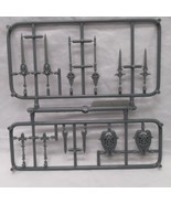 Reaper Miniatures Weapon Sprue Swords Staff Shield - $333.40 MXN