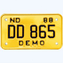 1988 United States North Dakota Demo Special License Plate DD 865 - $18.91 CAD