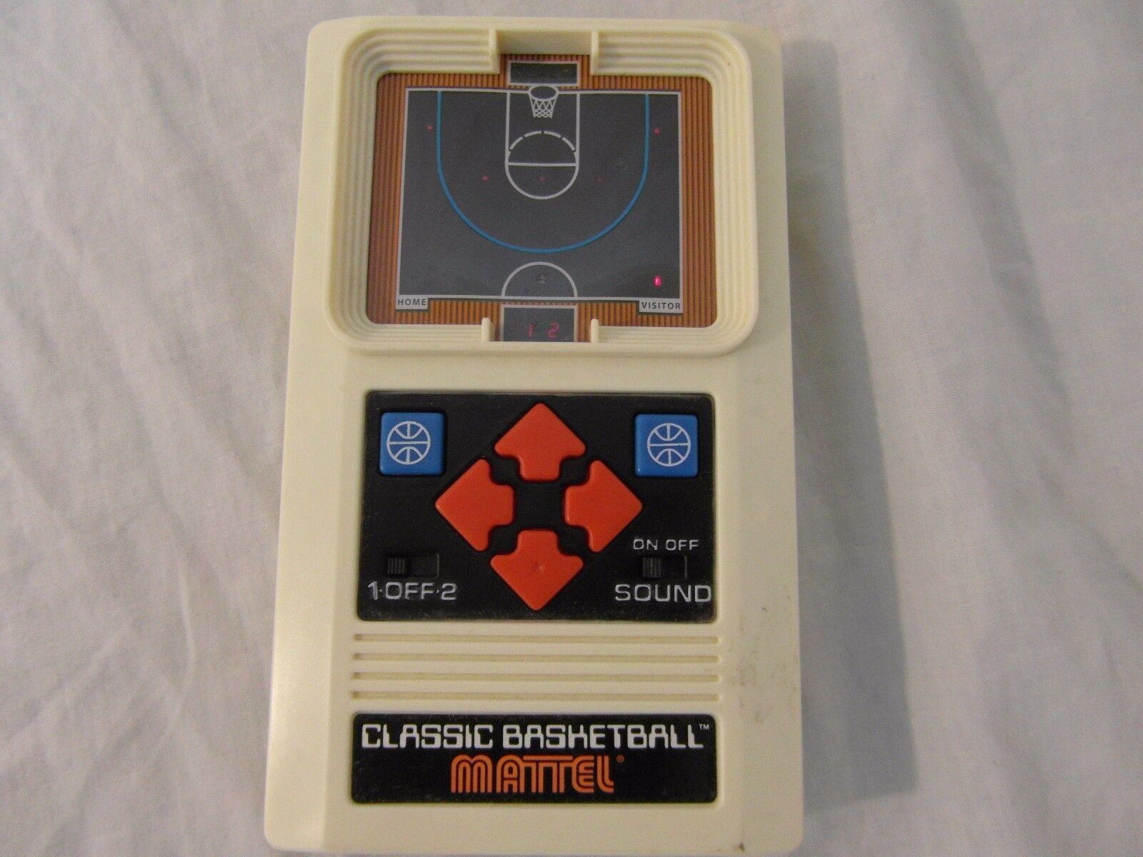 2003 Mattel Battery Powered White Classic Hand Held Basketball Electronic Game - £22.96 GBP