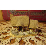 Vintage~David Winter~ROSE COTTAGE~GUILD COTTAGE~1980 Perfect condition - $20.00