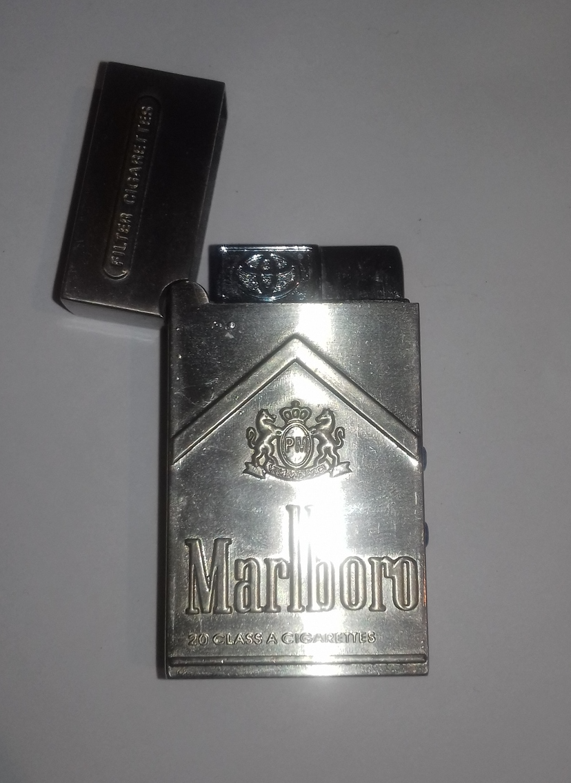 Primary image for Marlboro Lighter (does not work)
