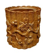 Charming Small Terra Cotta Flower Pot with Vineyard Design - 2Y157 - $1,887.53 MXN
