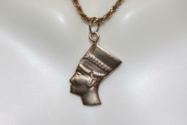 Fine 14K Yellow Gold Egyptian Queen Nefertiti Pendant Vintage Charm For Necklace - £123.32 GBP