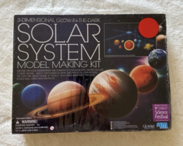 3D Glow-in-the-Dark Solar System Model Making Kit 4M-Sealed-NEW! - €24,06 EUR