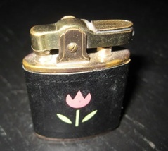  Buxton Brass Tone Petite Faux Wrap Art Deco Flower Automatic Petrol Lighter - £15.97 GBP