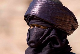 Genuine Indigo Tuareg Scarf, Long handmade Indigo Tuareg Tagelmust, - £63.75 GBP