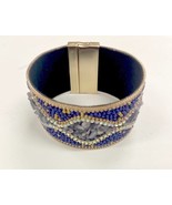 Boho Bracelet Blue Bead &amp; Stone Magnetic Wrap Gold Tone Clasp - $15.25 CAD