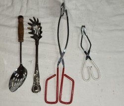 Lot of Vintage Kitchen Utensils Tools Wood Handle Spoon Tongs Flipper Slot Scoop - £12.77 GBP