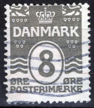 ZAYIX Denmark 93 Used 8o gray Danish Islands Wavy Lines 083022S11 - £2.54 GBP