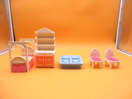 Playskool Loving Family Dollhouse Pink Single Poster Bed Kitchen Chairs Hutch an - $22.77