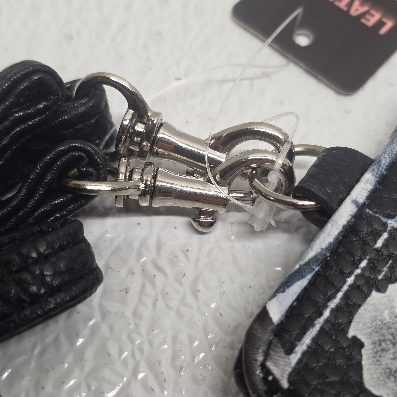 Stone Mountain Black Floral Leather Blend Zip Money & ID Card Holder Lanyard NWT Item image 10